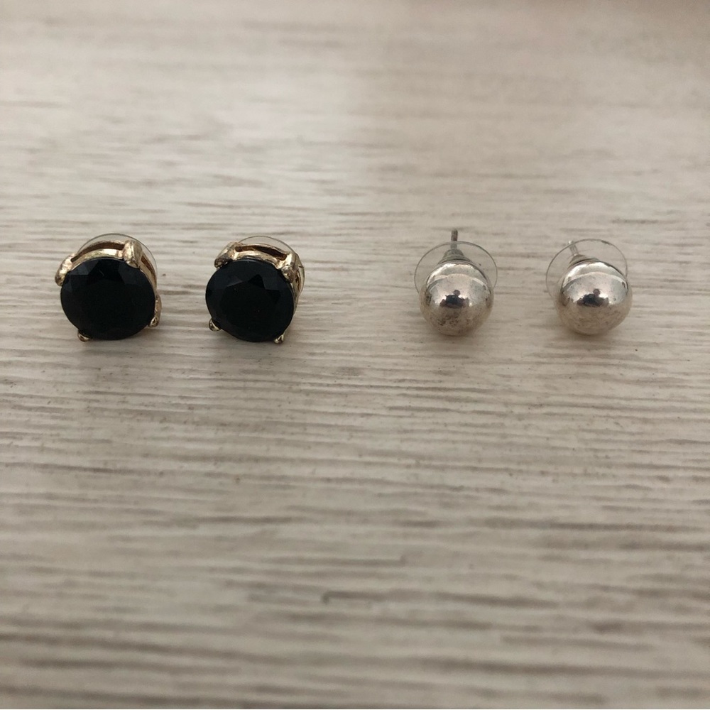 2 sets of minimalist post earrings